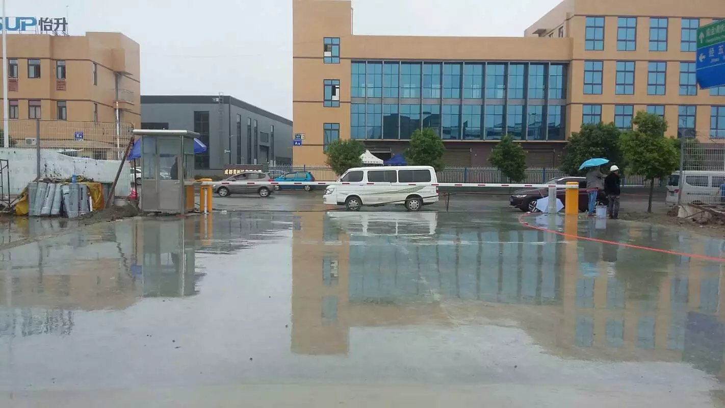 南丹县南丹县成都市物流公司道闸